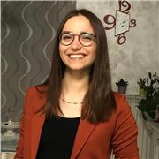 Studentessa universitaria, ma con lungo percorso musicale in conservatorio,, offre lezioni private di violino e solfeggio